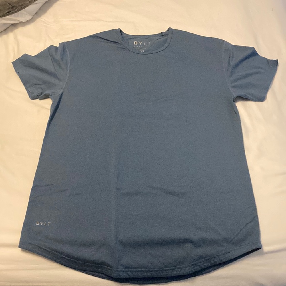 Bylt Medium Drop Cut short sleeve Shirt - Never been worn. Gifted with no tag